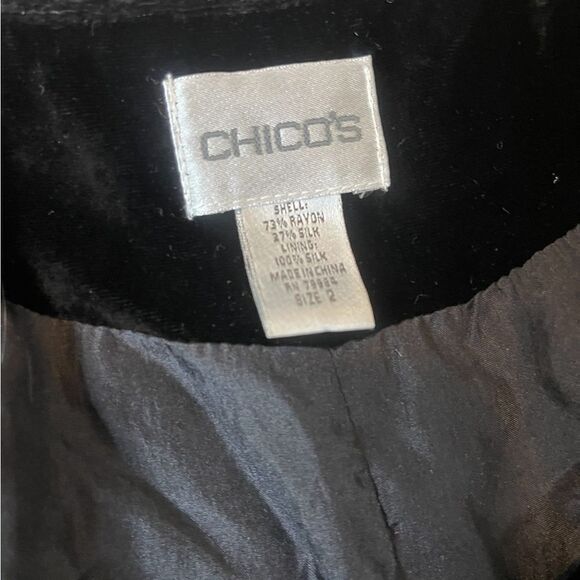 Chico’s Silk Blend Velvet Cardigan Style Jacket With Ruffle Detail - Picture 14 of 14